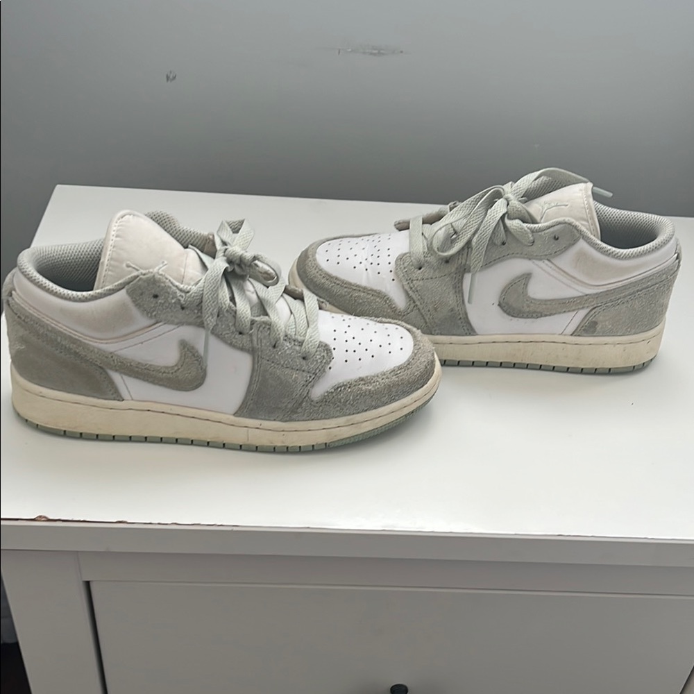 Nike Air Jordan Sneakers 1 Low SE. white/sail/ seafoam - Picture 3 of 7